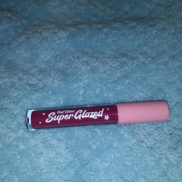 Super Glazed Half Caked Lip Creme- 0.13 fl oz/3.8 ml BNIB - Picture 9 of 9